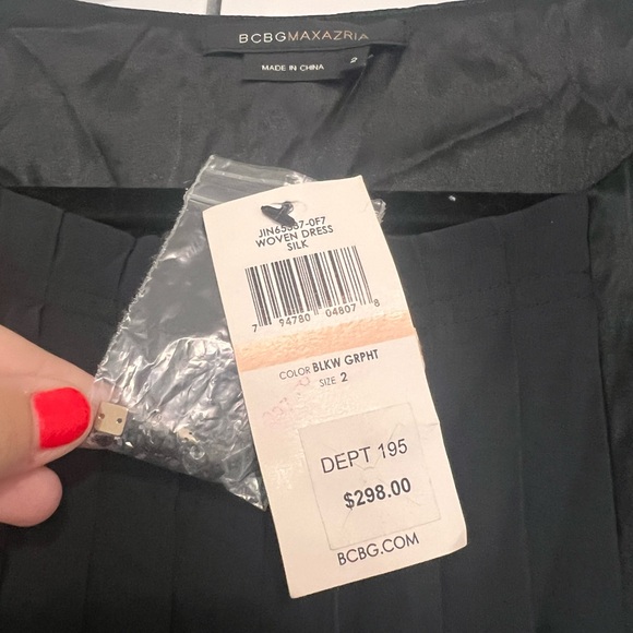 BCBGMAXZARIA silk black dress size 2 - Picture 2 of 4